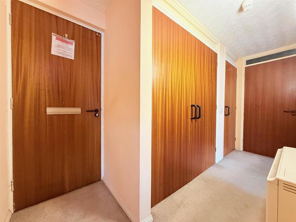 Hall.jpg