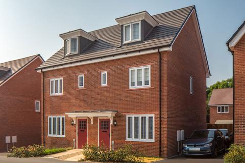 3 bedroom townhouse for sale, Plot 76, The Makenzie at Fairham Green, Wilford Road NG11