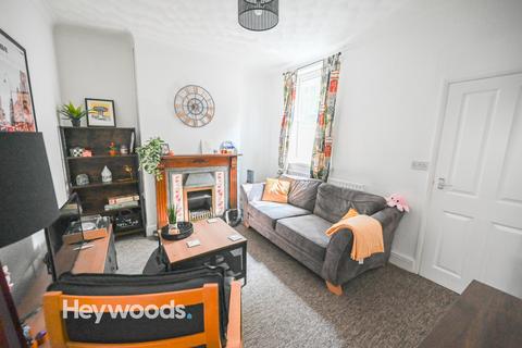 3 bedroom end of terrace house to rent, Chapel Street, May Bank, Newcastle-under-Lyme ST5