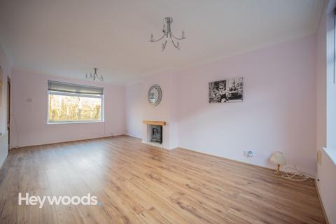 3 bedroom semi-detached house to rent, Coppice Avenue, Newcastle, ST5