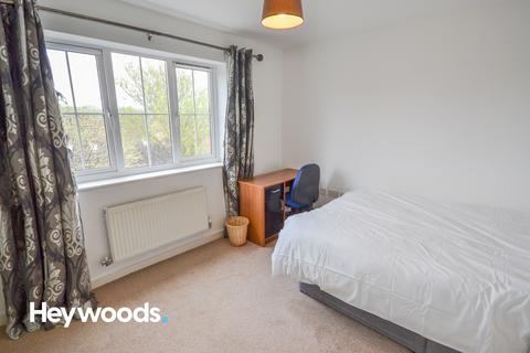 1 bedroom house of multiple occupation to rent, Room at Valley View, Newcastle-under-Lyme, Staffordshire