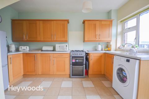 3 bedroom semi-detached house to rent, Durham Grove, Clayton, Newcastle-under-Lyme