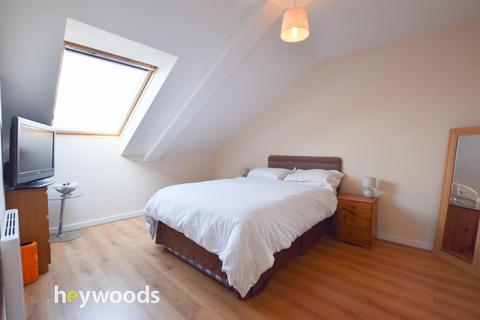 2 bedroom flat for sale, Crewe Road, Alsager, Stoke-on-Trent