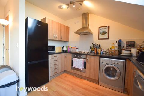 2 bedroom flat for sale, Crewe Road, Alsager, Stoke-on-Trent