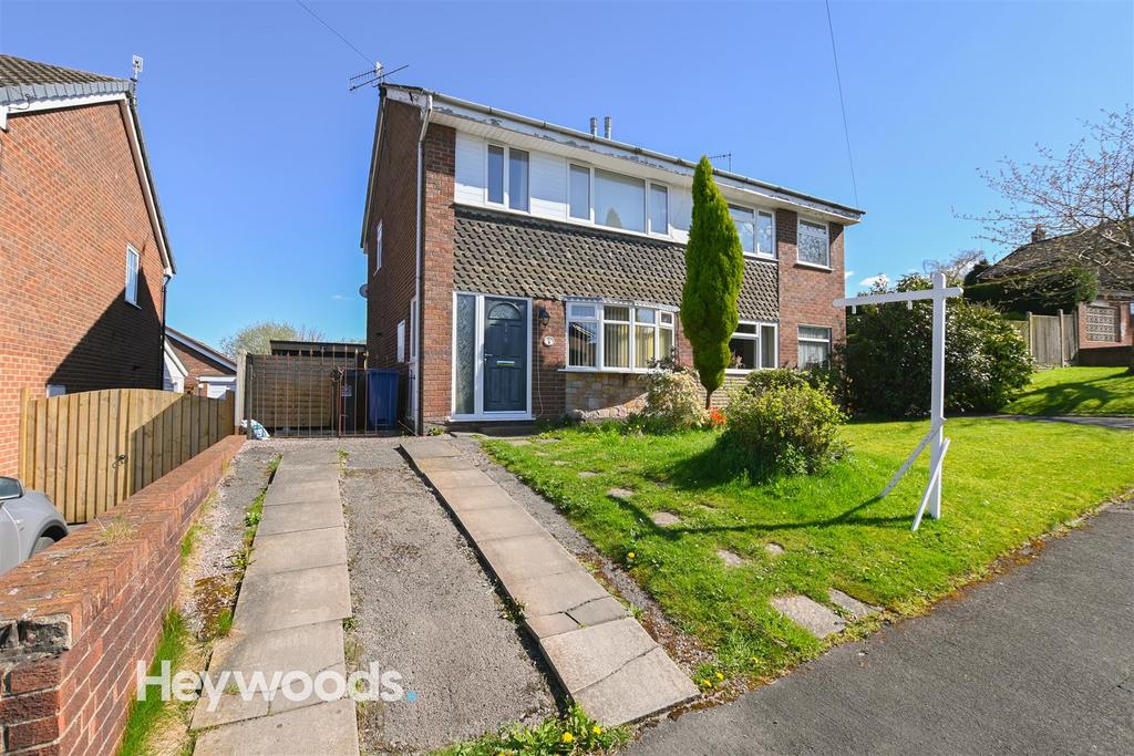 Ashbourne Drive, Silverdale, Newcastle 3 bed semidetached house for sale £180,000