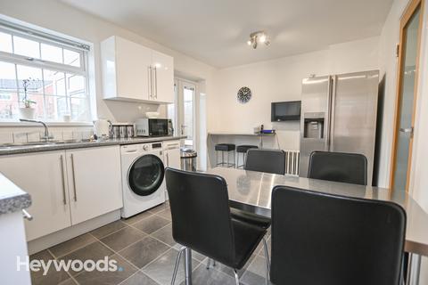 107 Burrington Drive, Stoke-on-trent, ST4 8YE
