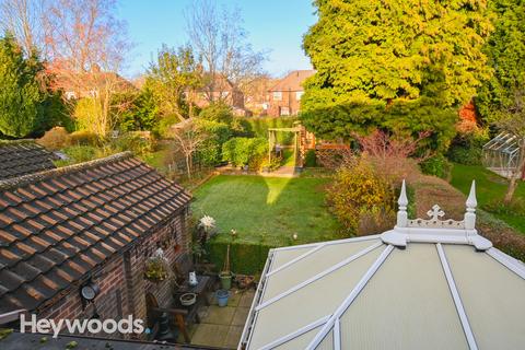 3 bedroom semi-detached house for sale, Dartmouth Avenue, Westlands, Newcastle under Lyme