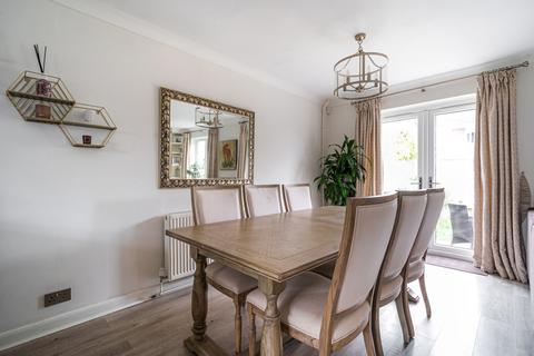 29 Bramshaw Close, Harestock, Winchester, SO22 6LT