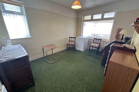 3 Barton Drive, Paignton, TQ3 3SH