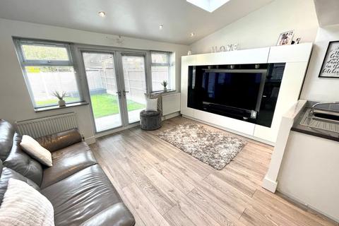 37 Bellamy Lane, Wednesfield, Wolverhampton, WV11 1NN