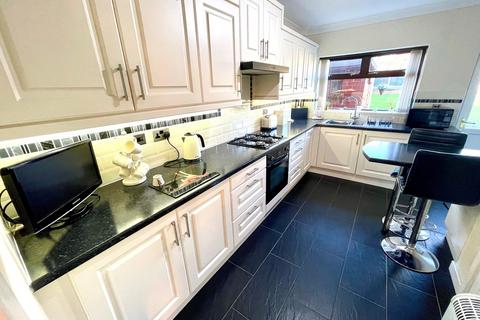 3 bedroom terraced house for sale - Cannock Road, Underhill, Wolverhampton, WV10