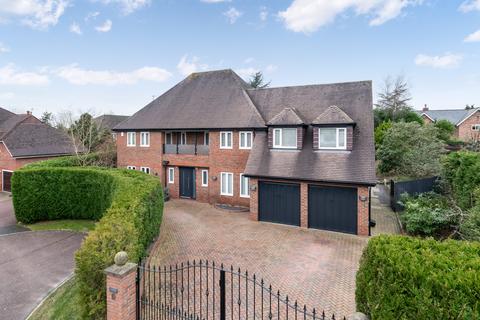 5 bedroom detached house for sale, Courtney Place, Bowdon, WA14