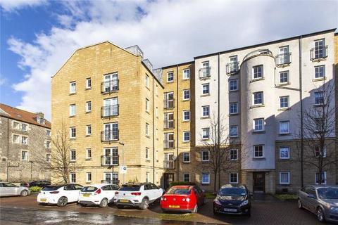 2 bedroom flat to rent, Giles Street, The Shore, Edinburgh, EH6