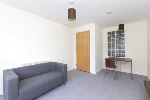 2 bedroom flat to rent, Giles Street, The Shore, Edinburgh, EH6