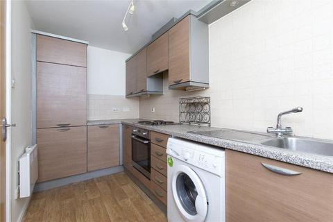 2 bedroom flat to rent, Giles Street, The Shore, Edinburgh, EH6