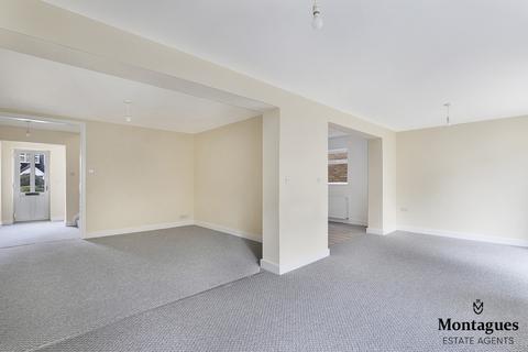 39 Severns Field, Epping, CM16 5AP