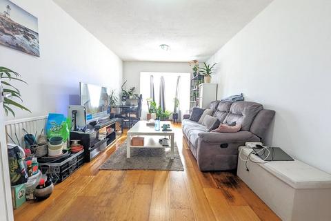 1 bedroom flat for sale, One Bedroom  Ground Floor Flat  Redwood Lodge  West Hendon  NW9