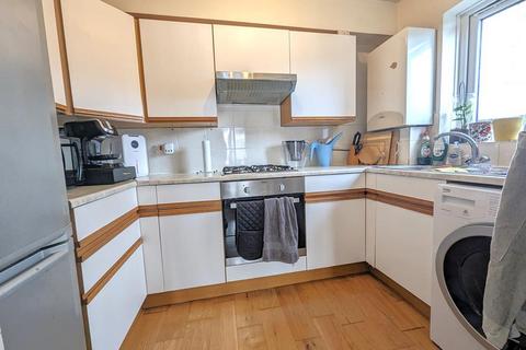 1 bedroom flat for sale, One Bedroom  Ground Floor Flat  Redwood Lodge  West Hendon  NW9