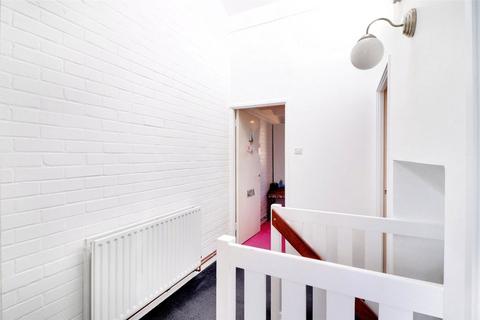 145 Millfield, New Ash Green, Longfield, DA3 8HW