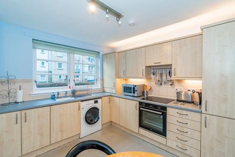 11/1 Tower Street, Edinburgh, EH6 7BX