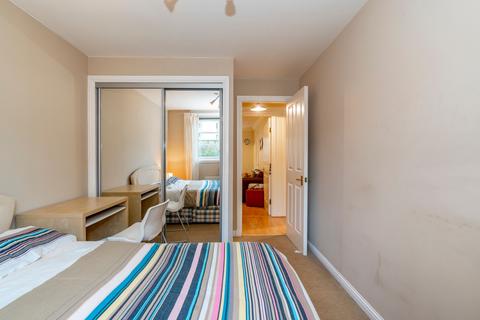 11/1 Tower Street, Edinburgh, EH6 7BX