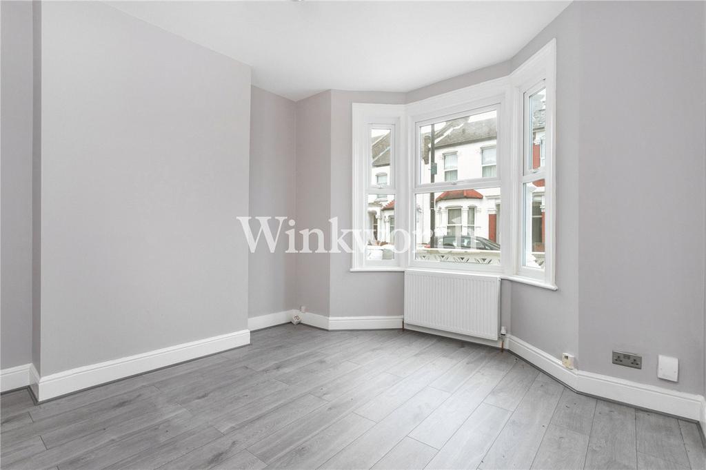 Winchelsea Road, London, N17 3 bed terraced house for sale £650,000