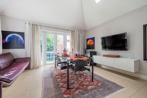 3 Cellini Walk, Kings Hill, West Malling, ME19 4BA