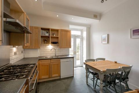 8 Cameron Crescent, Edinburgh, EH16 5LB