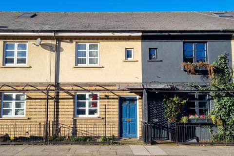 30 Hainton Close, London, E1 2QZ
