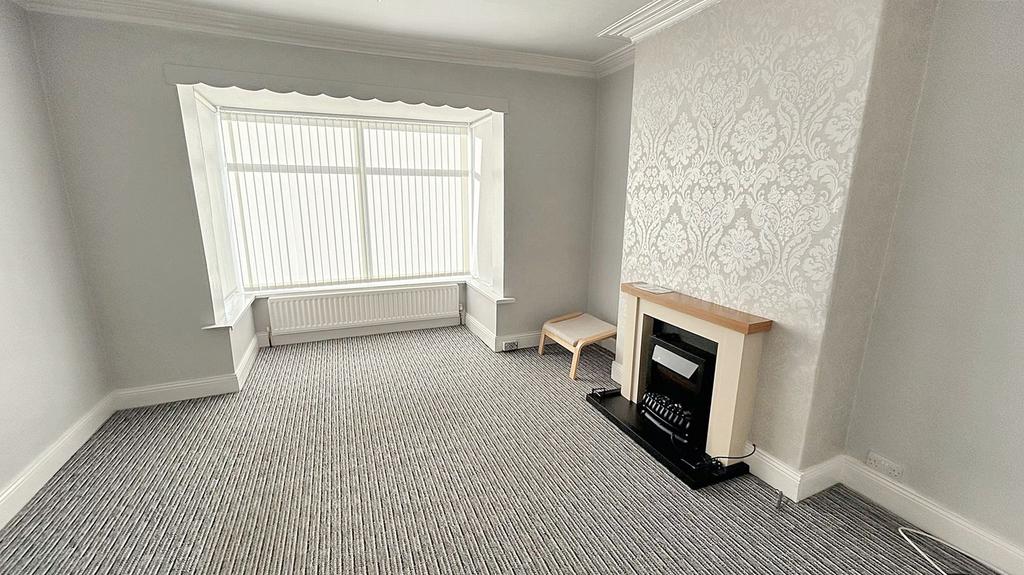 Newbiggin Road, Ashington, Northumberland, NE63 0TL 3 bed terraced