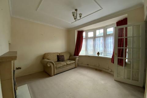 17 Hilton Road, Lanesfield, Wolverhampton, WV4 6DT