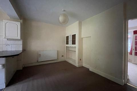 17 Hilton Road, Lanesfield, Wolverhampton, WV4 6DT