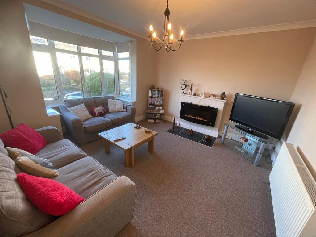 The Fairway, Gravesend, Kent, DA11 3 bed terraced house for sale £350,000