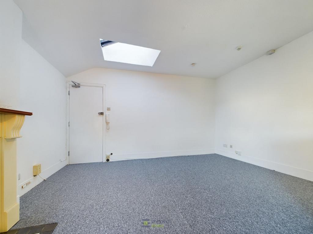 Yarborough Road, Southsea, PO5 1 bed flat £795 pcm (£183 pw)