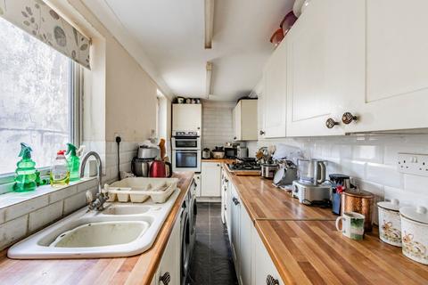 6 Avondale Road, Lowestoft, NR32 2HX