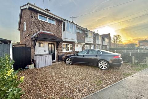 3 bedroom end of terrace house for sale, Link Road, Canvey Island