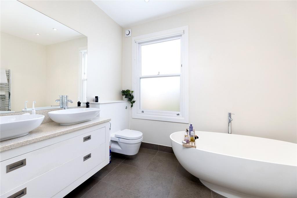 En Suite Bathroom
