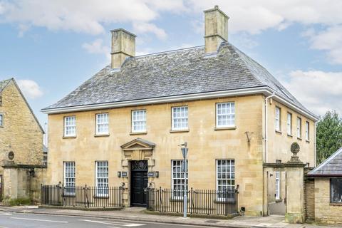 3 bedroom apartment to rent, West Street, Chipping Norton