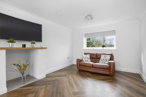 4 bedroom semi-detached house for sale, Common View Bumbles Green, Waltham Abbey, EN9