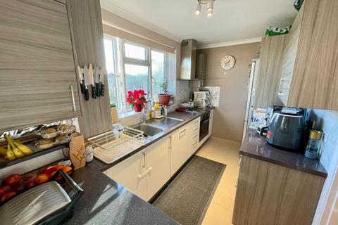 26 The Larches, Luton, LU2 7PX