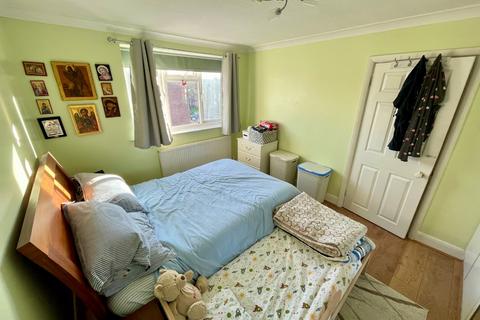 26 The Larches, Luton, LU2 7PX