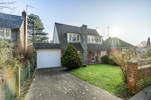 3 bedroom detached house for sale, Newtown Road, Warsash, Southampton, Hampshire. SO31 9GY