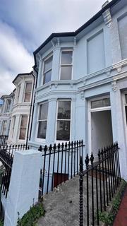 3 bedroom maisonette to rent, Roundhill Crescent, Brighton