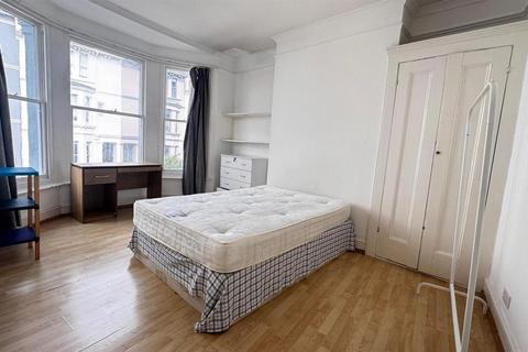3 bedroom maisonette to rent, Roundhill Crescent, Brighton