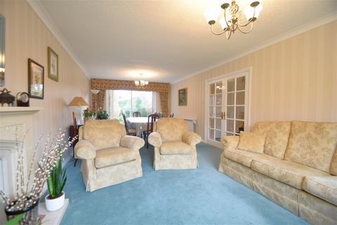 4 bedroom detached house for sale, Daylesford Crescent, Cheadle