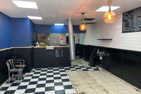 Shop to rent, Kilburn Lane, Maida Vale, W9
