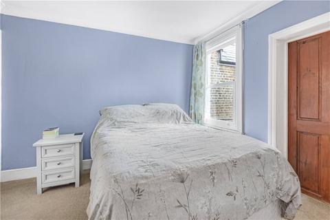 2 bedroom semi-detached house for sale - Park Road, Sunbury-on-Thames, Surrey, TW16
