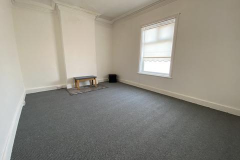 1 bedroom flat to rent, Southport PR9