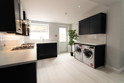 7 bedroom house share to rent - Liverpool L15