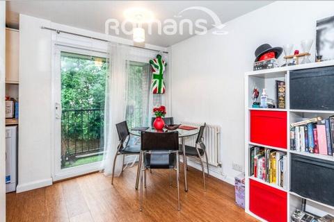 Flat 17, Osborne Court Osborne Road, Windsor, SL4 3EP